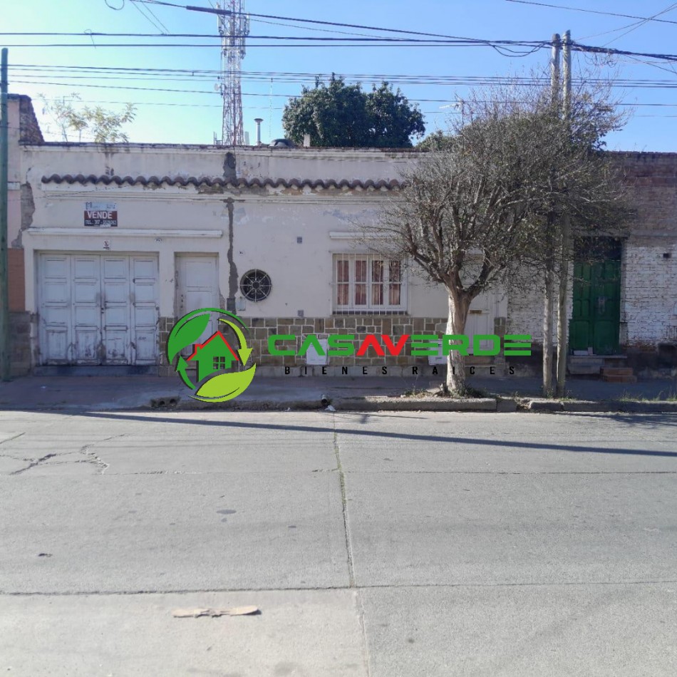 TERRENO CON CASA A RECICLAR - LAMADRIR AL 500- ZONA MACROCENTRO