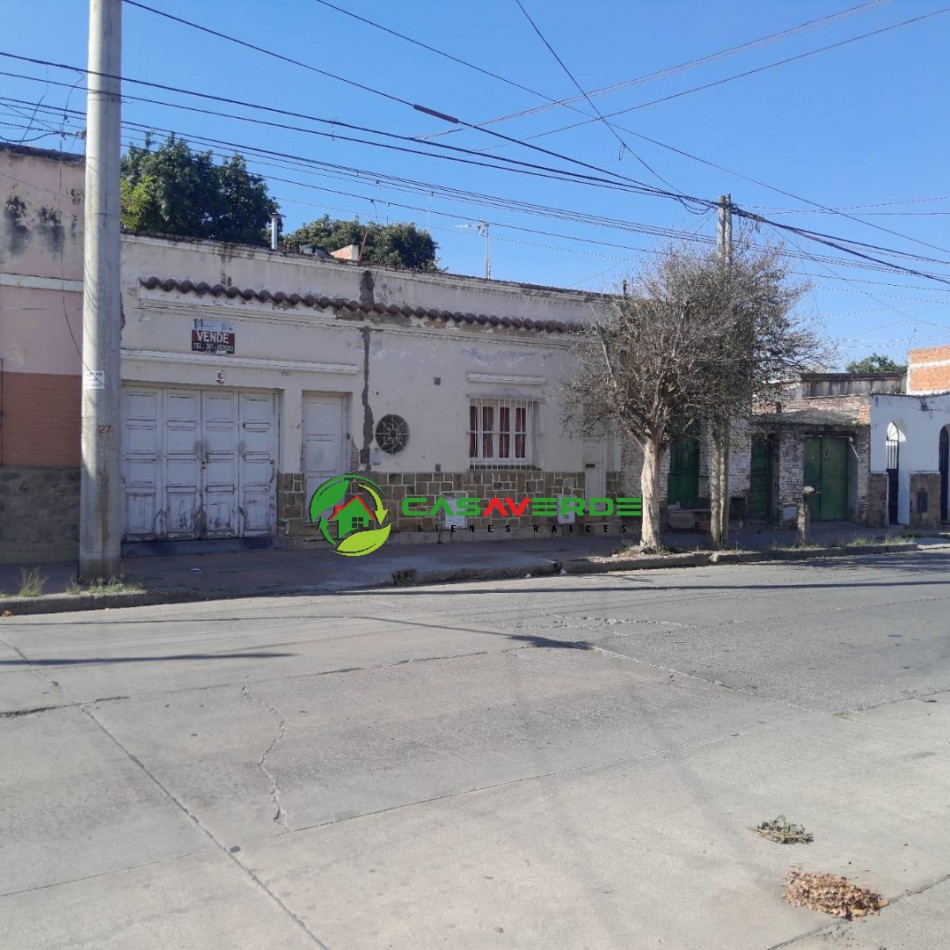 TERRENO CON CASA A RECICLAR - LAMADRIR AL 500- ZONA MACROCENTRO