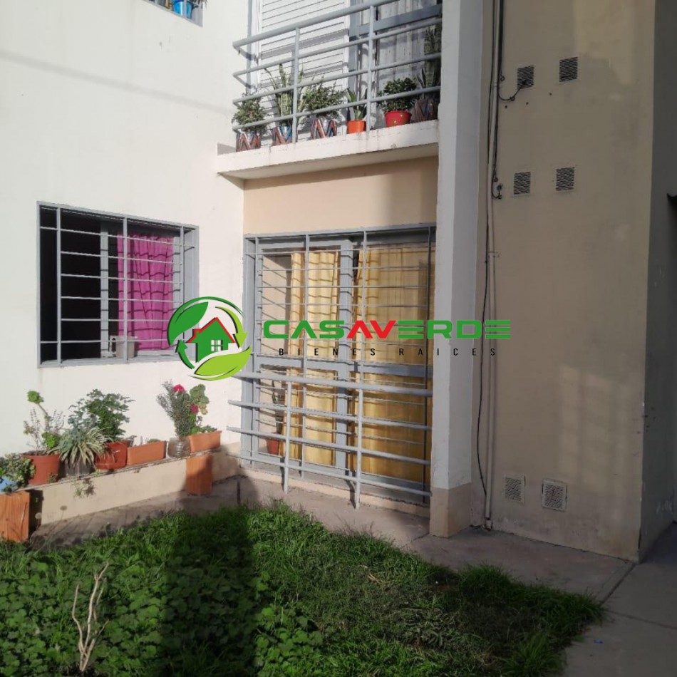 VENTA DEPARTAMENTO EN PLANTA BAJA - AMPLIACION EL BOSQUE