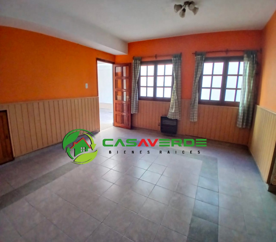EN VENTA GALPON CON CASA. APTA CREDITO HIPOTECARIO EN ZONA MACROCENTRO