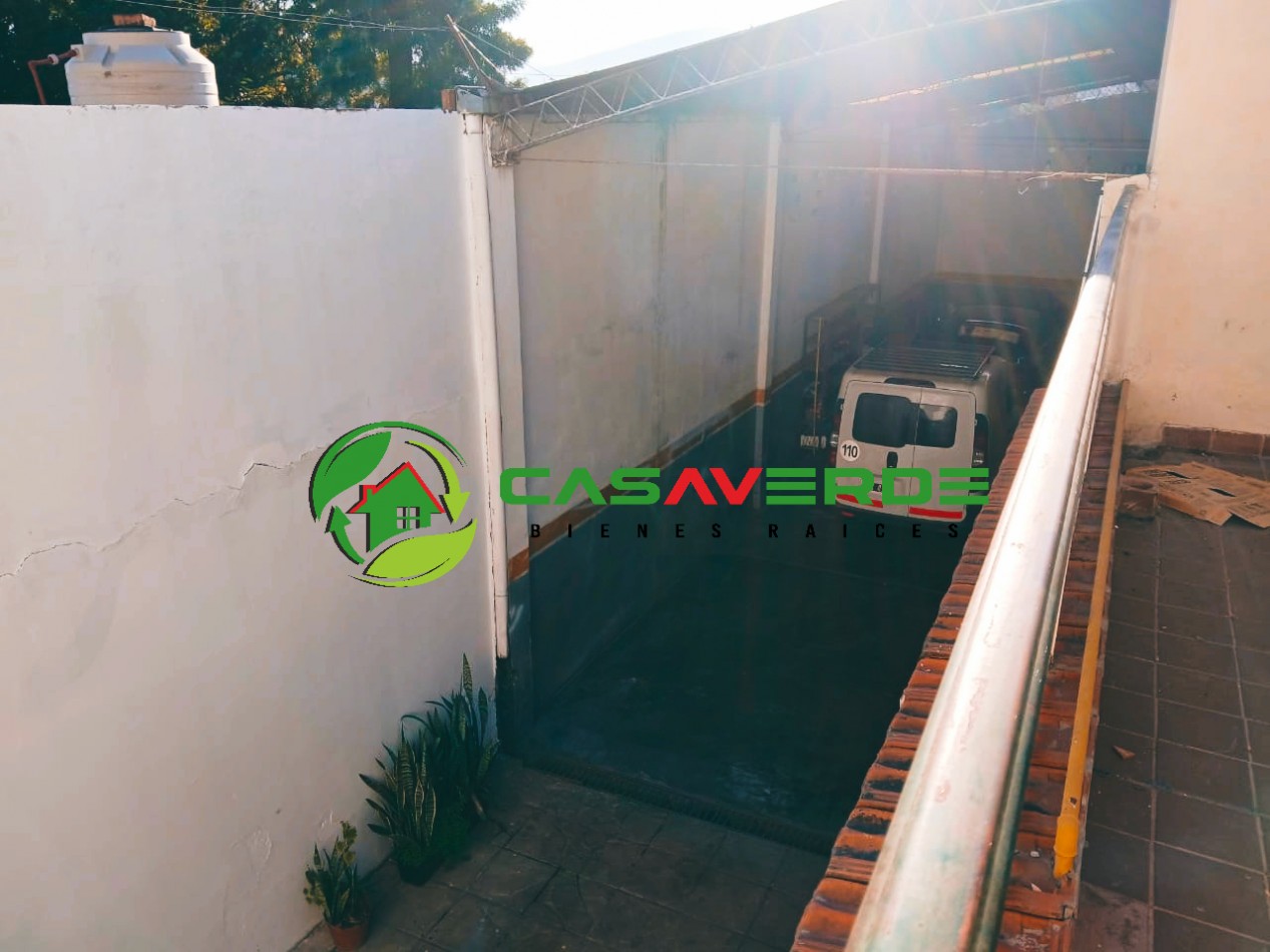 EN VENTA GALPON CON CASA. APTA CREDITO HIPOTECARIO EN ZONA MACROCENTRO