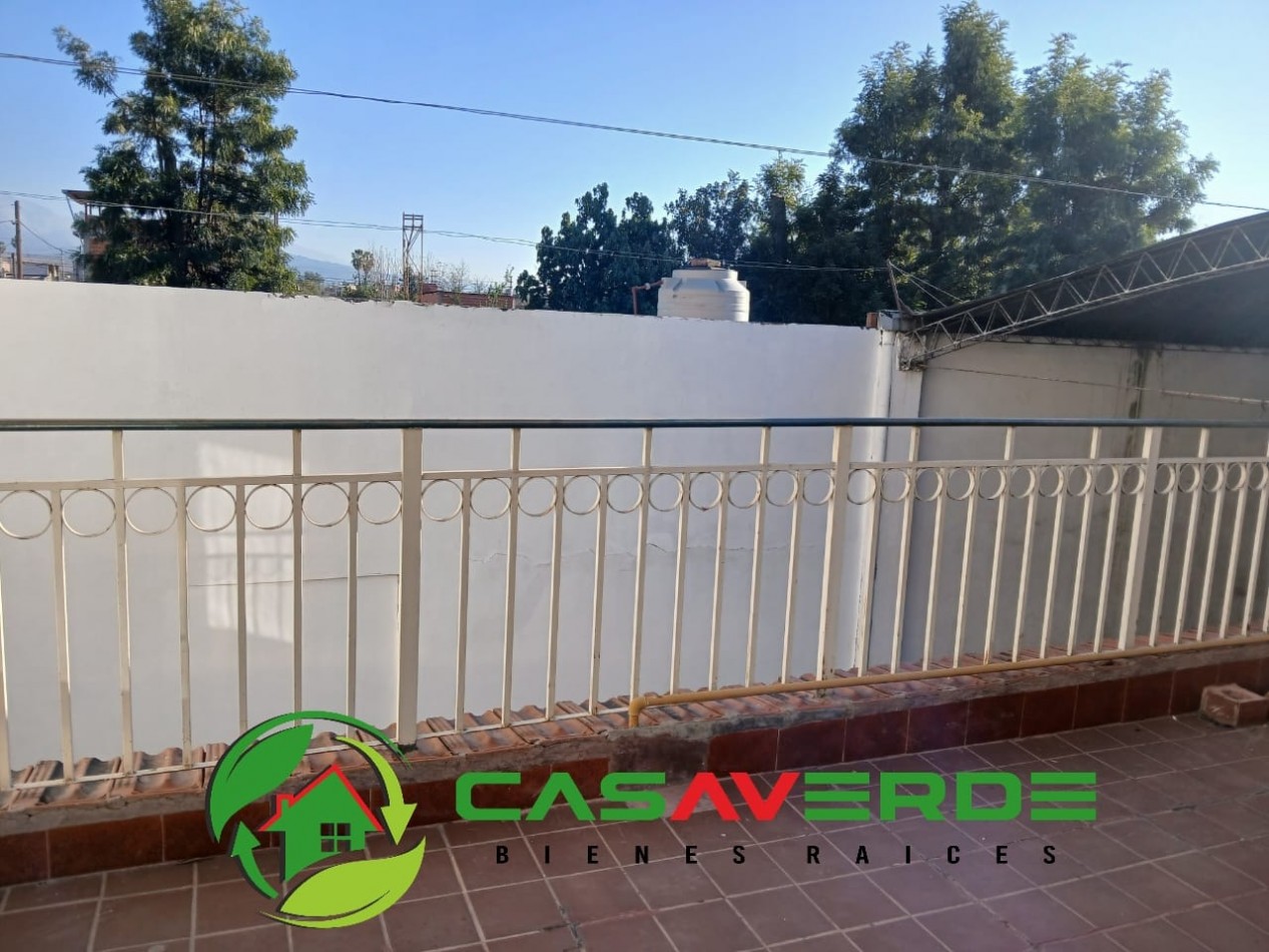 EN VENTA GALPON CON CASA. APTA CREDITO HIPOTECARIO EN ZONA MACROCENTRO