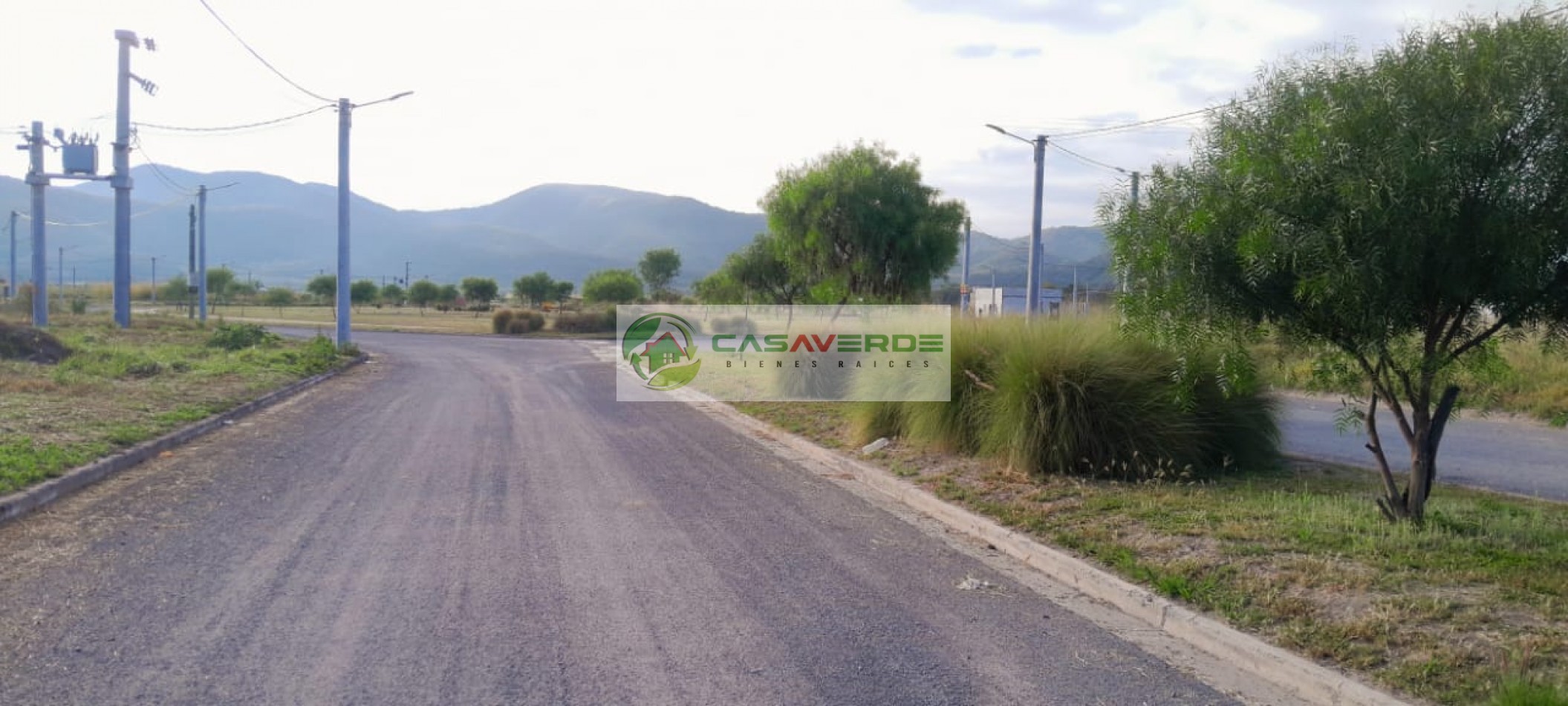 VENTA DOS TERRENOS JUNTOS EN LA CELESTINA CERCA DEL INGRESO