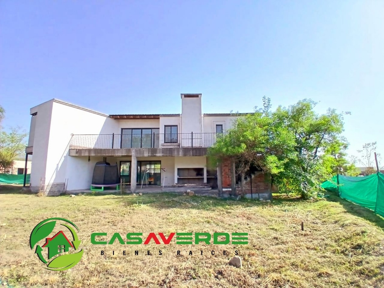 EN VENTA CASA EN CONSTRUCCION EN "LA RESERVA" - SAN LORENZO CHICO