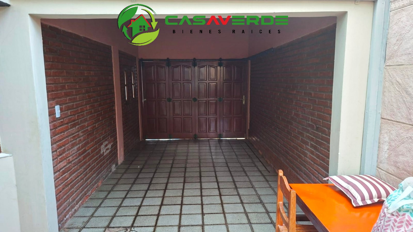 EN VENTA HERMOSA CASA EN TRES CERRITOS