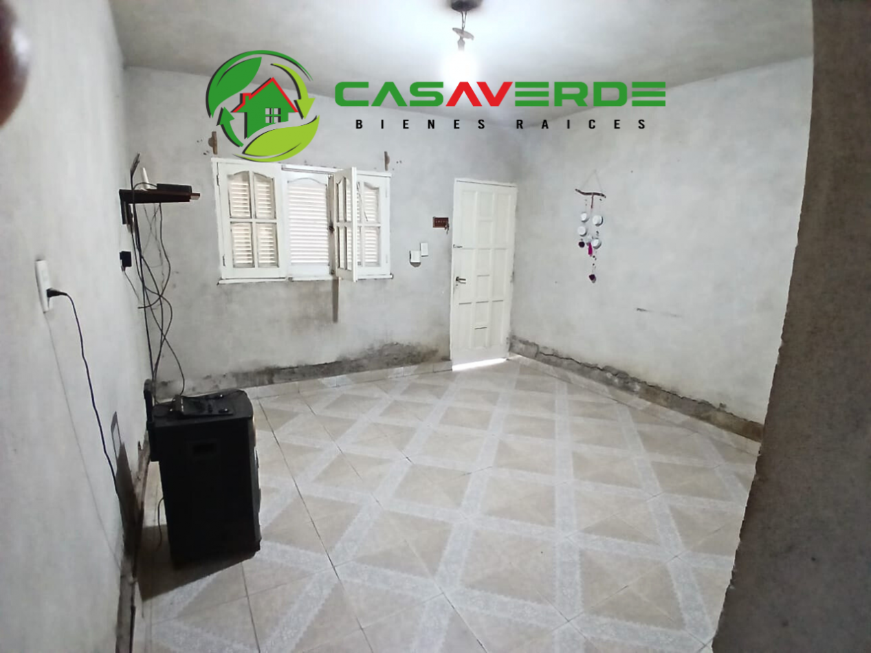 EN VENTA CASA SOBRE ESQUINA EN BARRIO SOLIDARIDAD