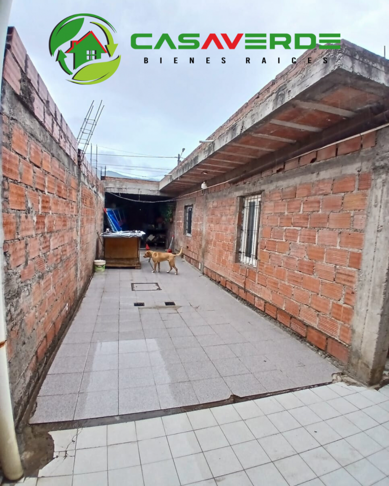 EN VENTA CASA SOBRE ESQUINA EN BARRIO SOLIDARIDAD
