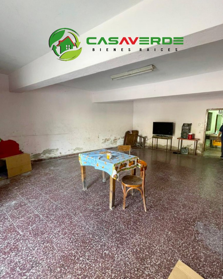 EN VENTA CASA A RECICLAR EN ZONA MACROCENTRO