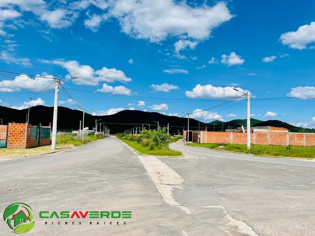 VENTA TERRENO CELESTINA SOBRE AVENIDA PRINCIPAL ASFALTADA TOTALMENTE ALAMBRADO