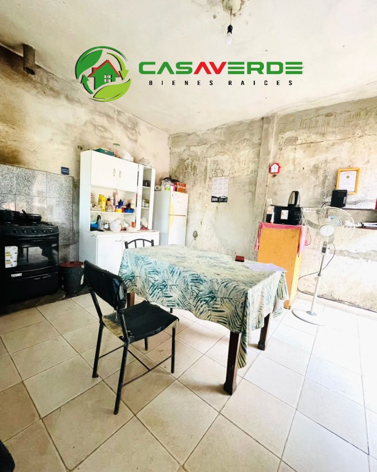 EN VENTA CASA A RECICLAR EN BARRIO SOLIS PIZARRO - ZONA OESTE