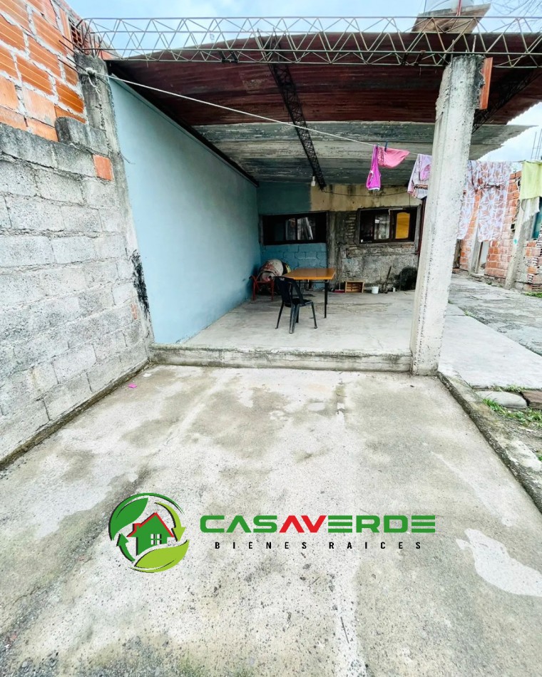 EN VENTA CASA A RECICLAR EN BARRIO SOLIS PIZARRO - ZONA OESTE