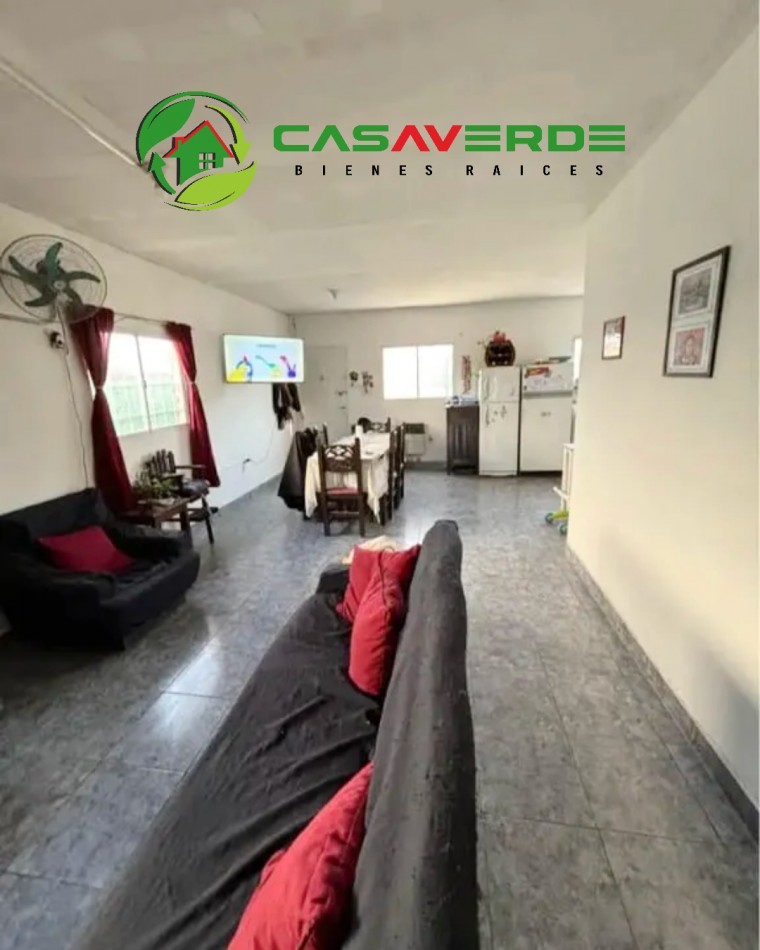 EN VENTA CASA EN BARRIO LAS HUELLAS - ZONA AQUA PARK