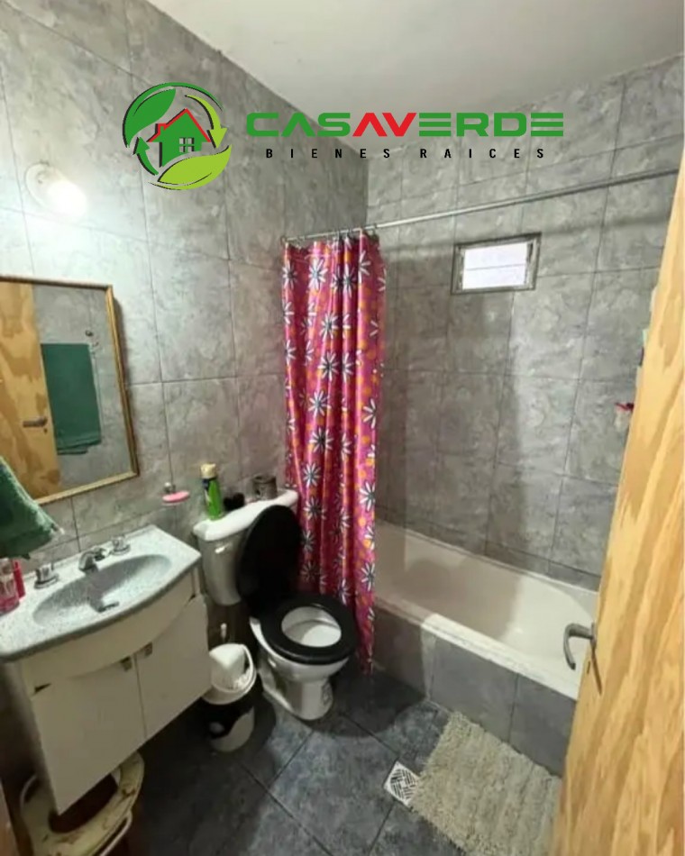 EN VENTA CASA EN BARRIO LAS HUELLAS - ZONA AQUA PARK