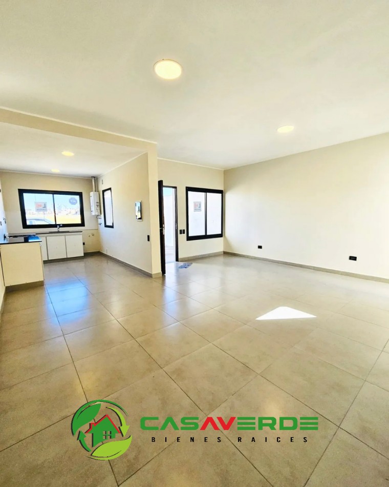 CASA EN VENTA A ESTRENAR EN VIA AURELIA