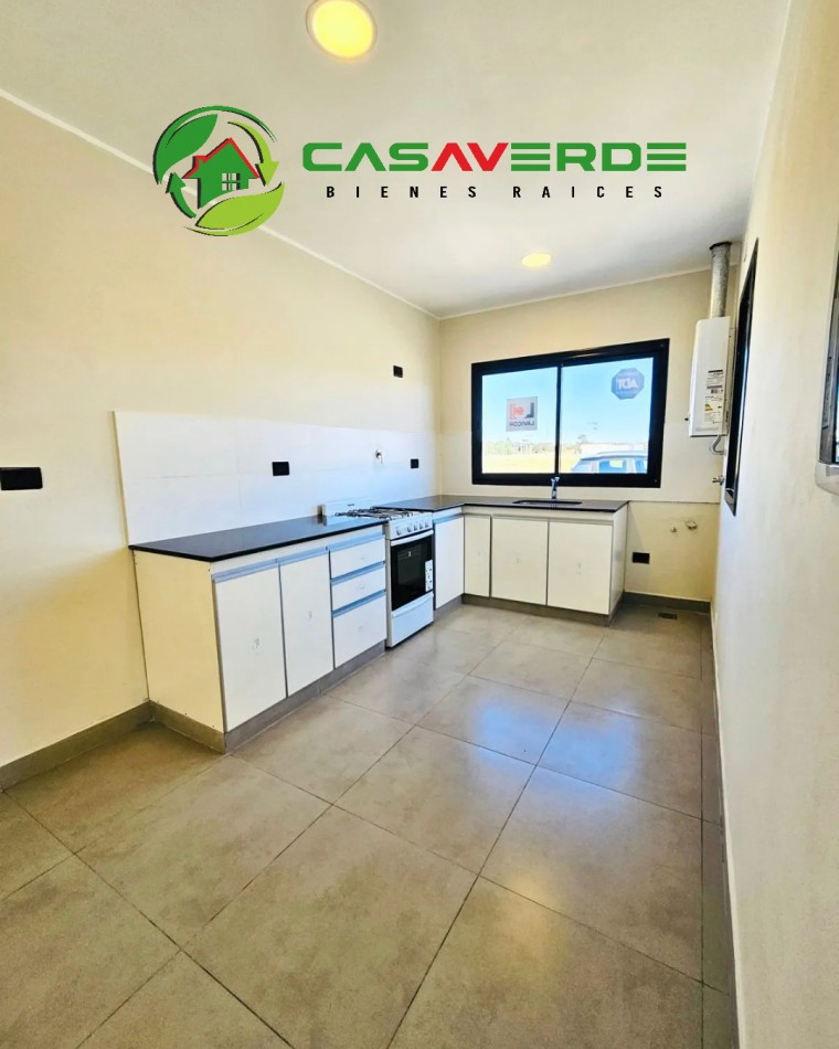 CASA EN VENTA A ESTRENAR EN VIA AURELIA