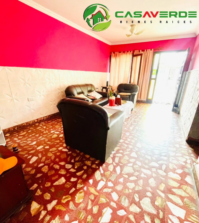 EN VENTA AMPLIA CASA EN ZONA NORTE