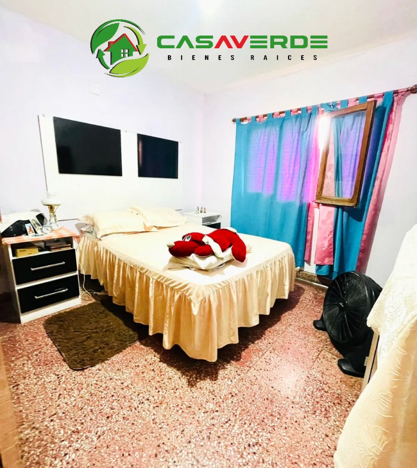 EN VENTA AMPLIA CASA EN ZONA NORTE