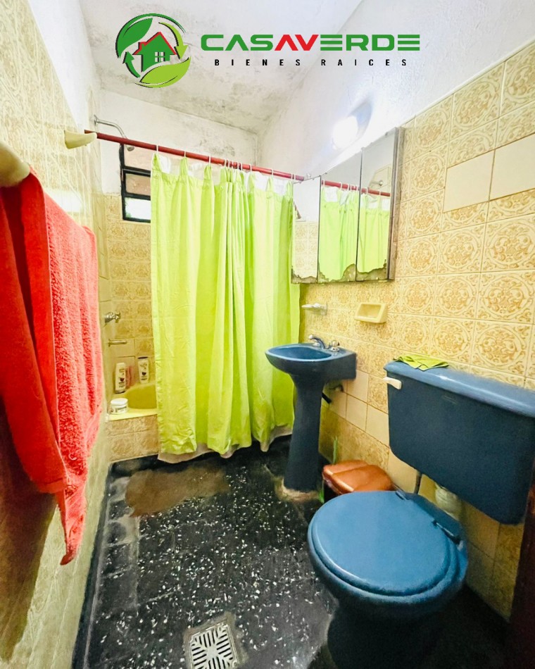 EN VENTA AMPLIA CASA EN ZONA NORTE