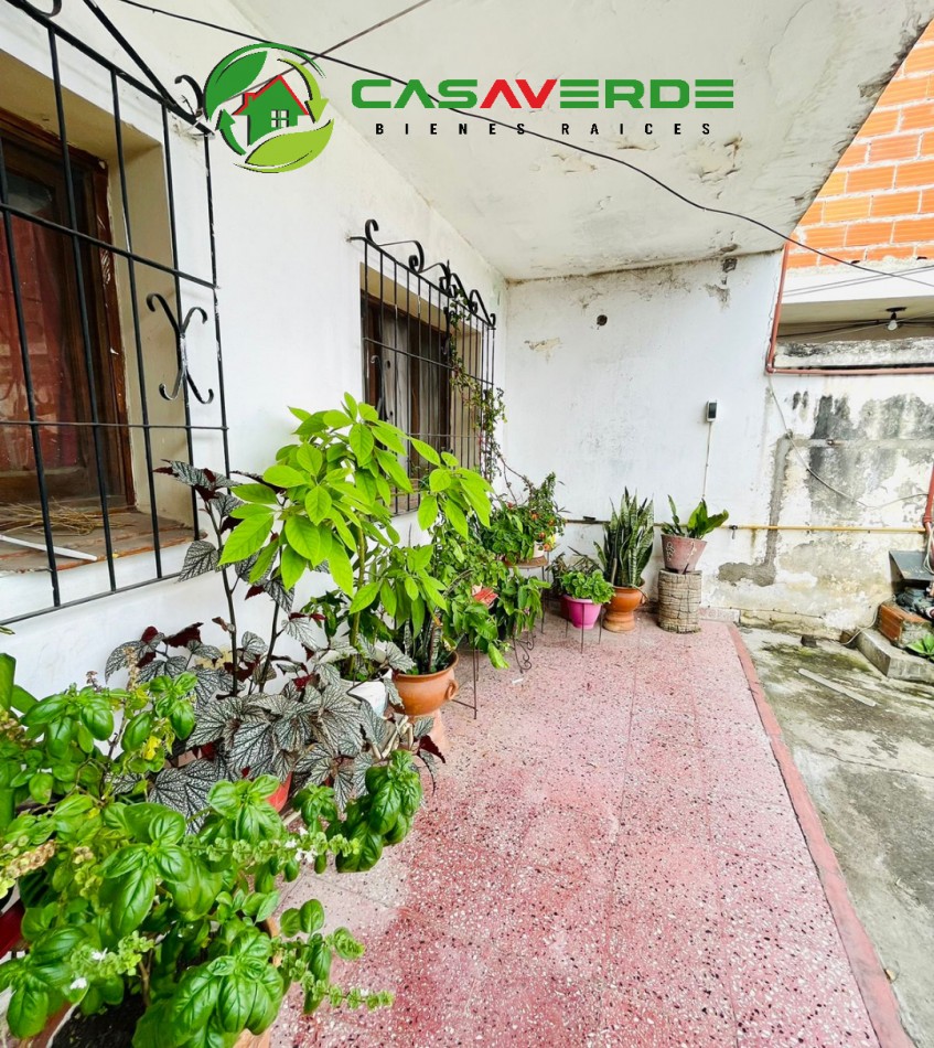 EN VENTA AMPLIA CASA EN ZONA NORTE