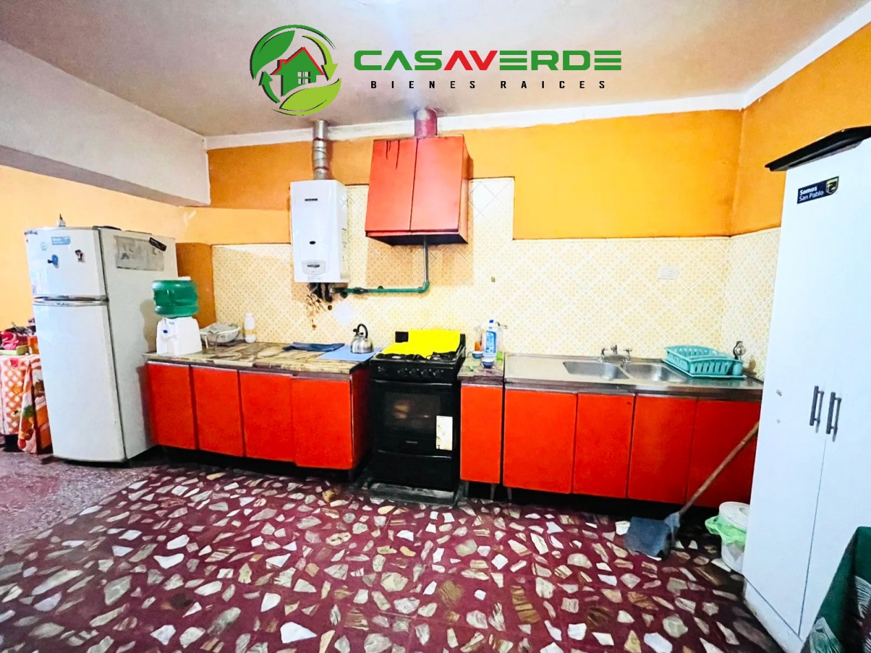 EN VENTA AMPLIA CASA EN ZONA NORTE