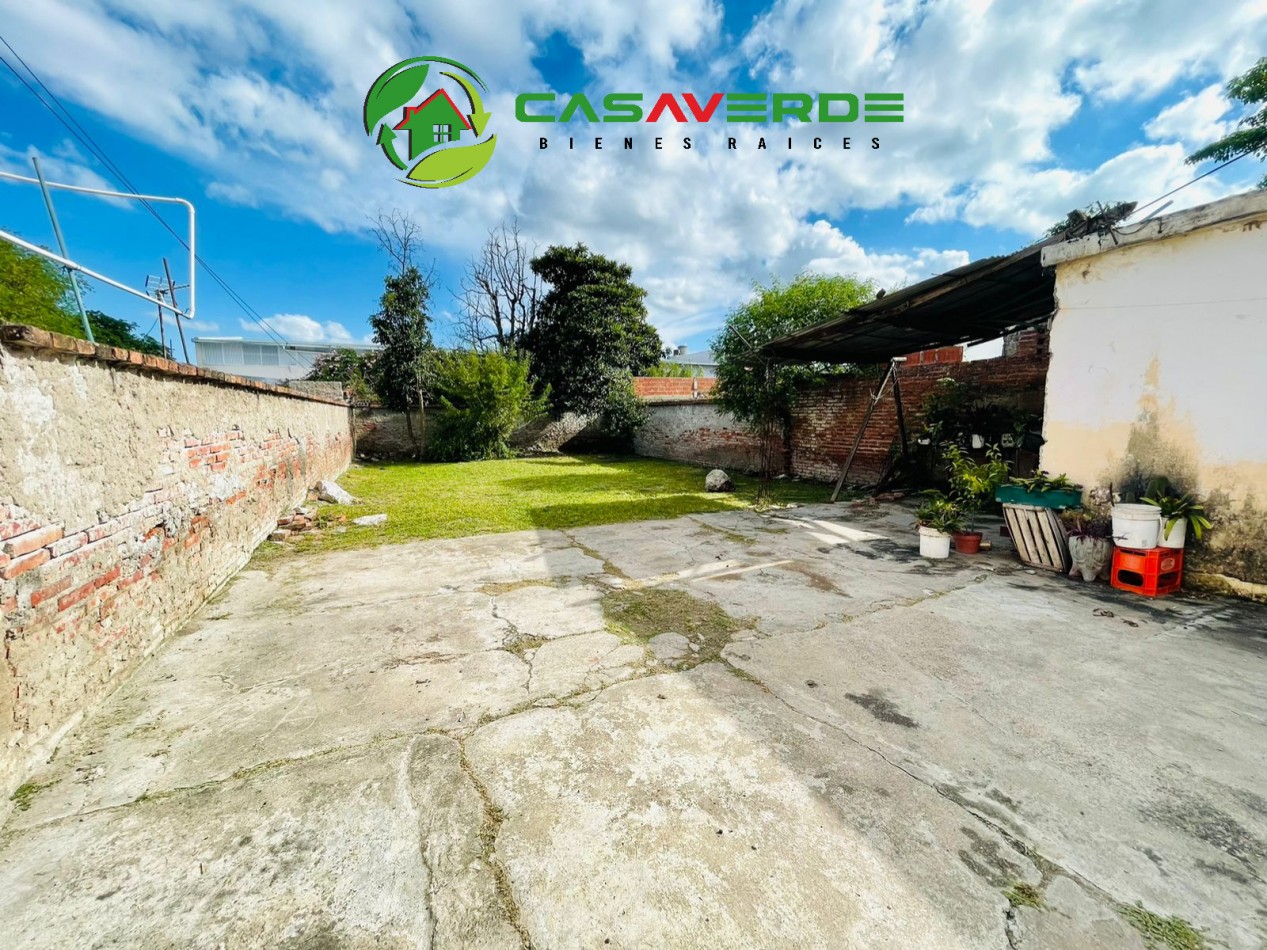 EN VENTA AMPLIA CASA EN ZONA NORTE