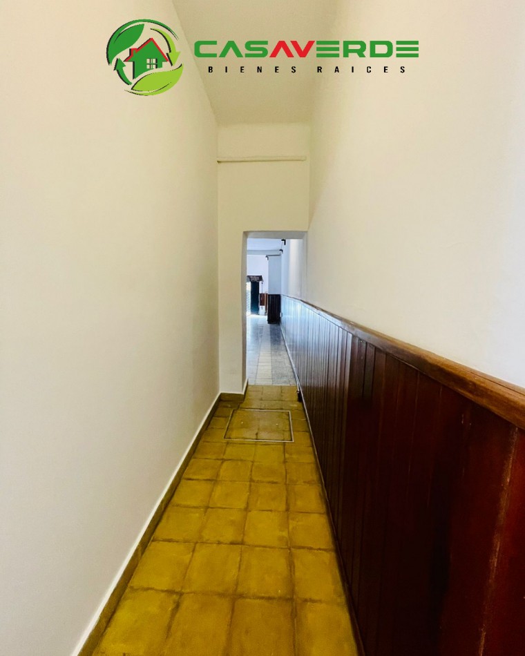 EN VENTA LOCAL COMERCIAL ZONA MICROCENTRO CON POSIBILIDAD DE ALQUILER 