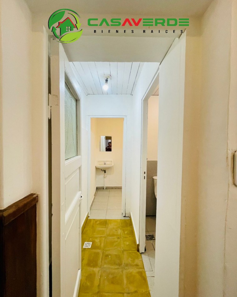 EN VENTA LOCAL COMERCIAL ZONA MICROCENTRO CON POSIBILIDAD DE ALQUILER 