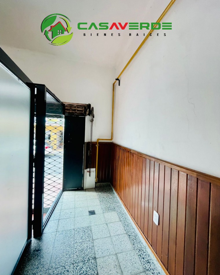 EN VENTA LOCAL COMERCIAL ZONA MICROCENTRO CON POSIBILIDAD DE ALQUILER 