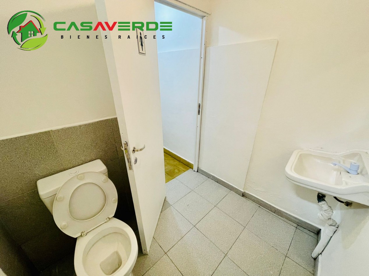 EN VENTA LOCAL COMERCIAL ZONA MICROCENTRO CON POSIBILIDAD DE ALQUILER 