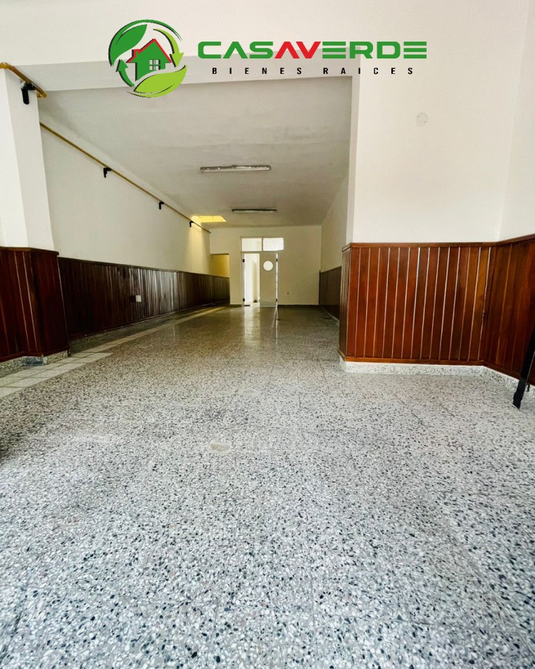 EN VENTA LOCAL COMERCIAL ZONA MICROCENTRO CON POSIBILIDAD DE ALQUILER 