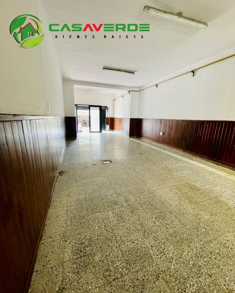 EN ALQUILER LOCAL COMERCIAL ZONA MICROCENTRO