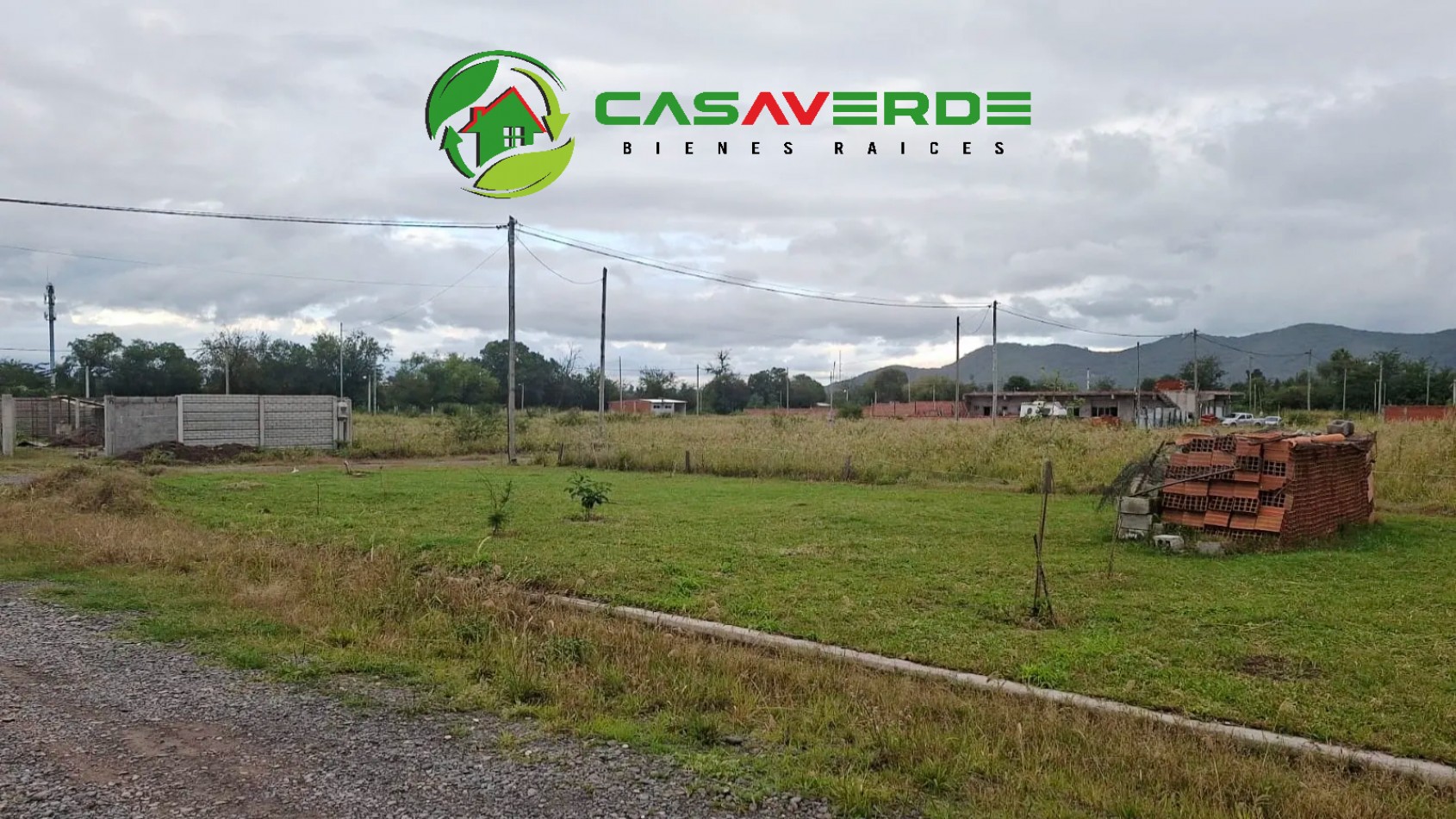 EN VENTA TERRENOS EN URBANIZACION SANTA MARIA 600 MTS PLAZA PRINCIPAL DE CERRILLOS