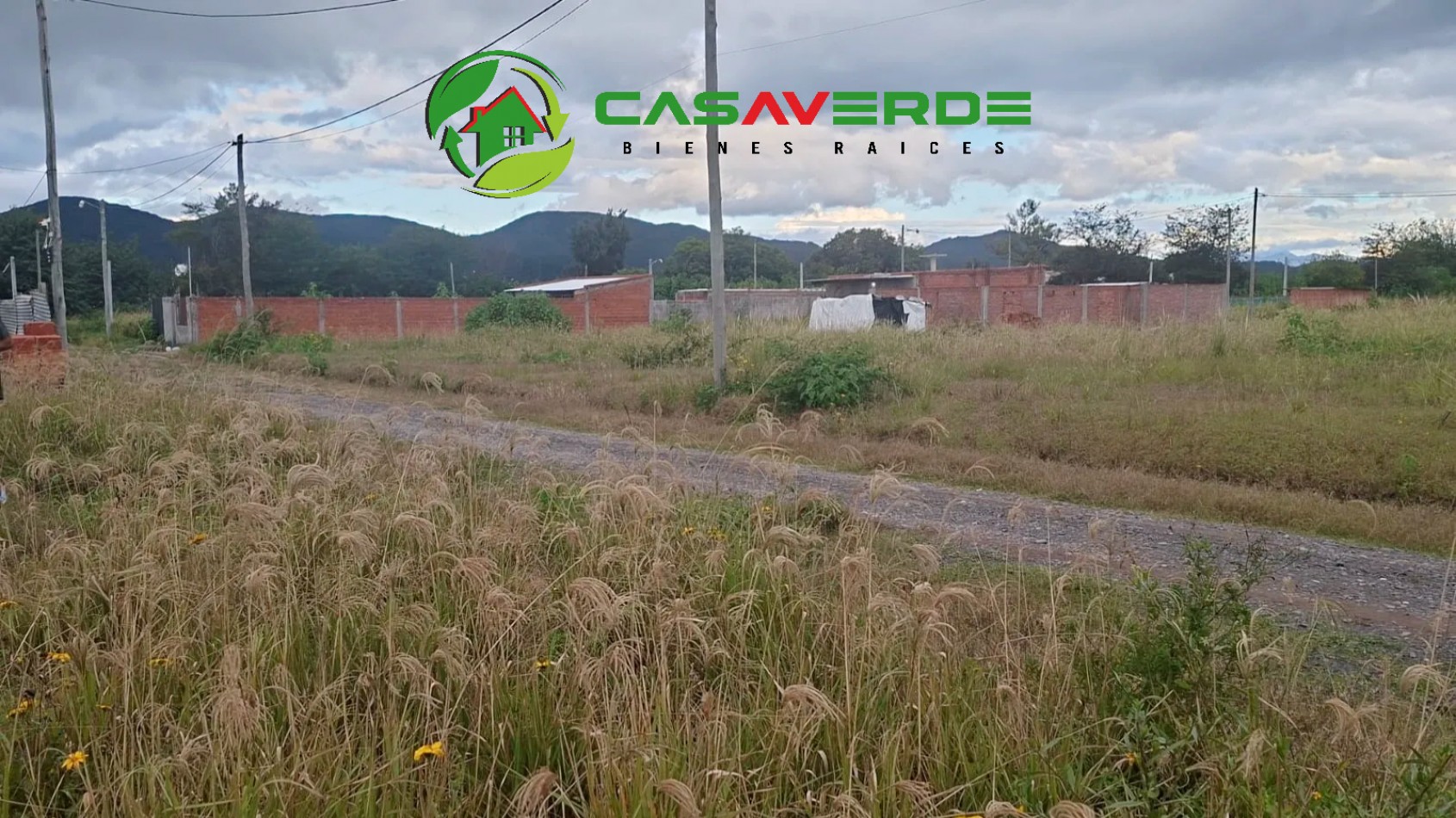 EN VENTA TERRENOS EN URBANIZACION SANTA MARIA 600 MTS PLAZA PRINCIPAL DE CERRILLOS