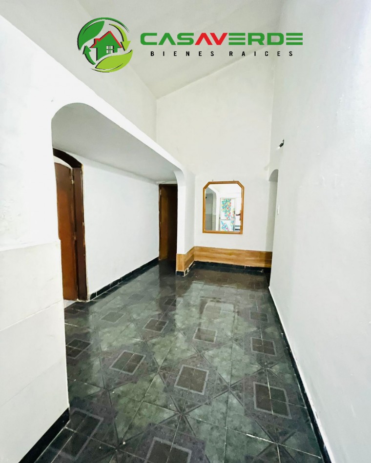 EN ALQUIELER CASA CON PILETA - ZONA AEROPUERTO
