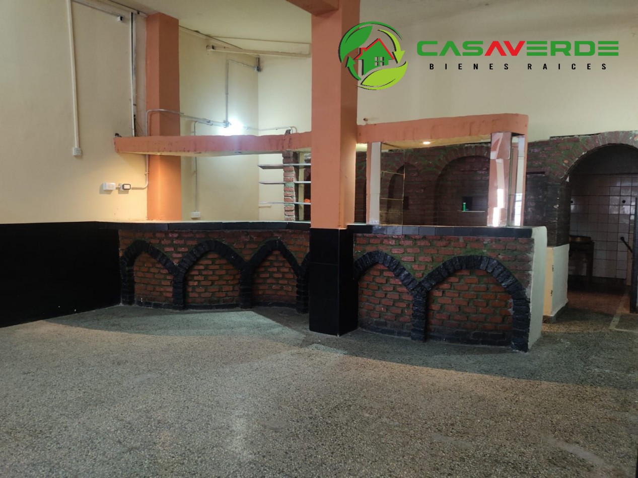 EN ALQUILER LOCAL COMERCIAL EN AV. ARTIGAS - VILLA LAS ROSAS