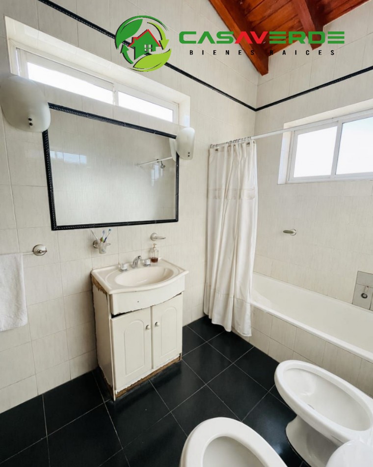 EN VENTA CASA APTA CREDITO HIPOTECARIO EN BARRIO SAN CARLOS