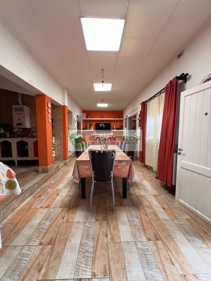 VENTA IMPORTANTE CASA EN ESQUINA SOBRE AVENIDA - ZONA SUR