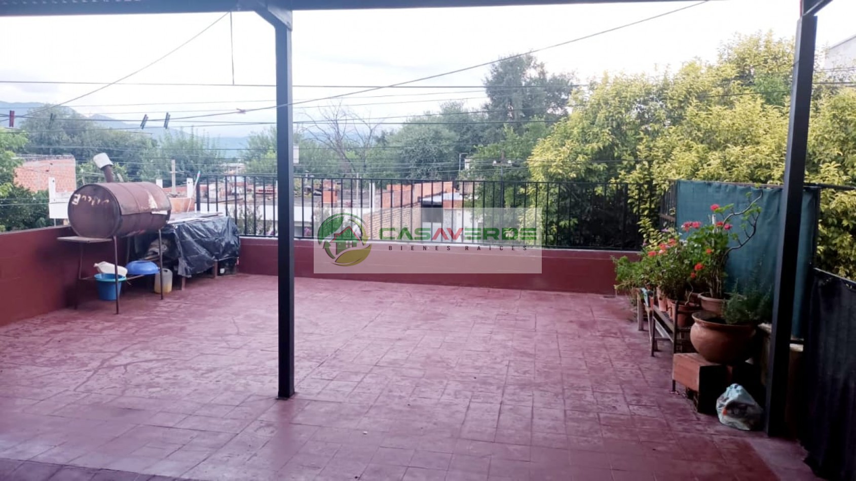 VENTA OPORTUNIDAD !!!!!! CASA DE 2 PLANTAS - BARRIO PABLO SARAVIA - ZONA SUR