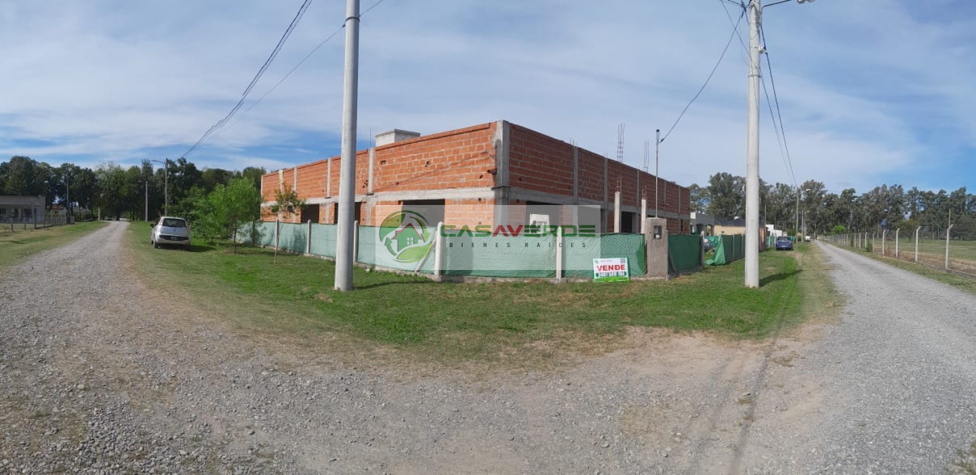 VENTA HERMOSA PROPIEDAD EN ESQUINA CON GRAN CONSTRUCCION DE 280 Mts2 EN EL BARRIO PRIVADO LOS OLMOS.