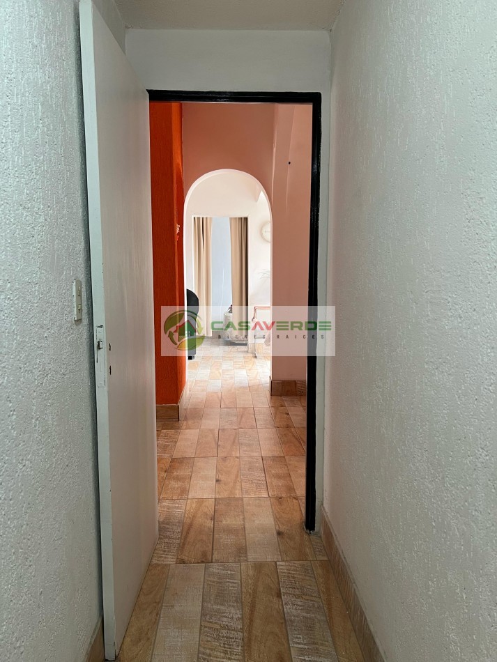 VENTA IMPORTANTE CASA EN ESQUINA SOBRE AVENIDA - ZONA SUR