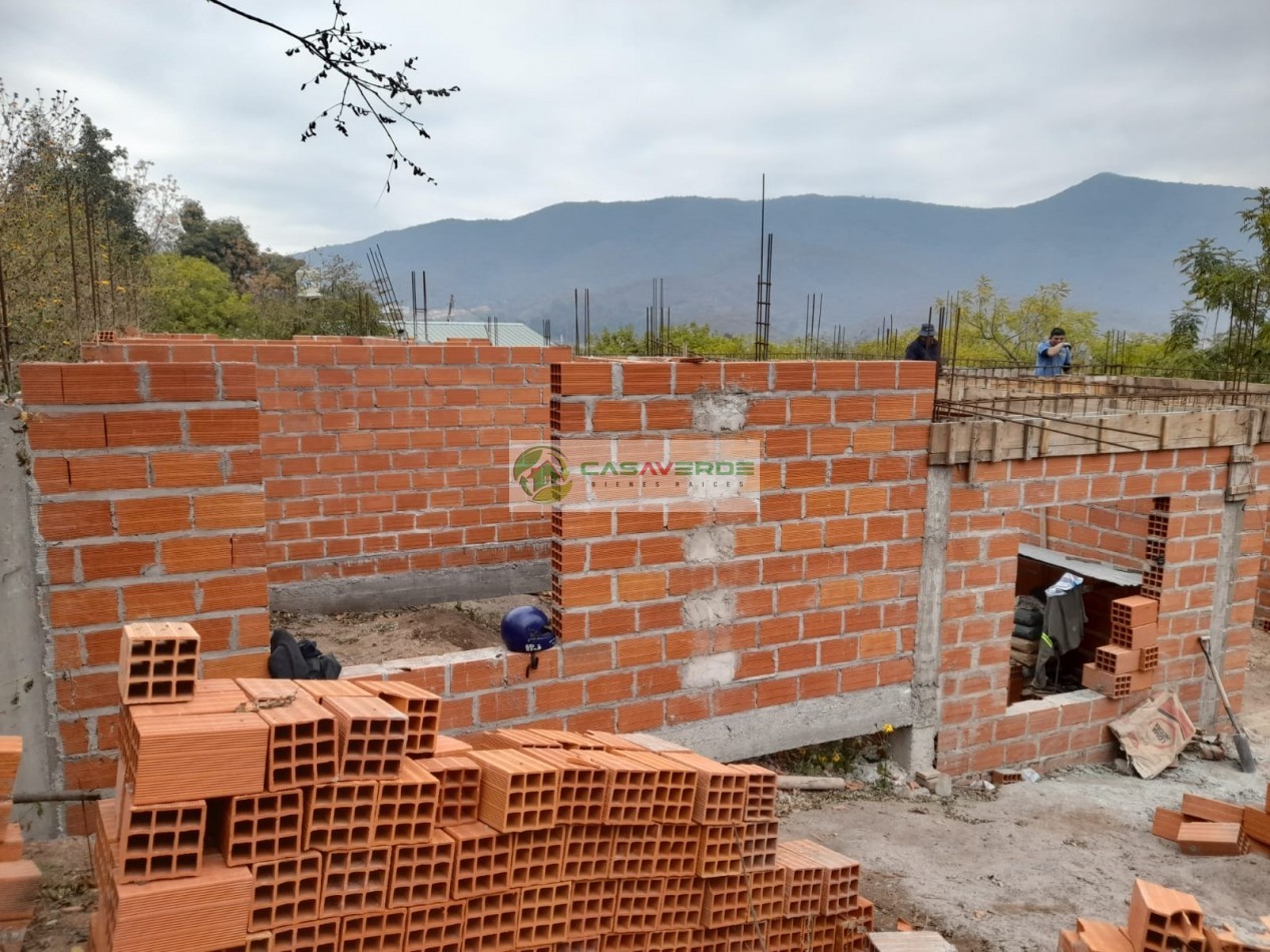 VENTA TERRENO CON CONSTRUCCION RECIBO VEHICULO EN FORMA DE PAGO