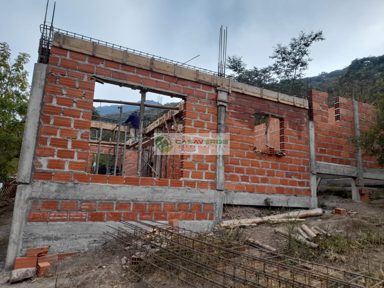 VENTA TERRENO CON CONSTRUCCION RECIBO VEHICULO EN FORMA DE PAGO