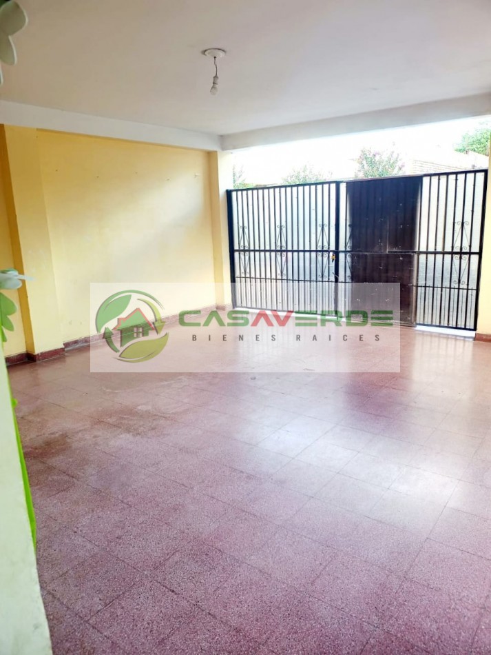 VENTA OPORTUNIDAD !!!!!! CASA DE 2 PLANTAS - BARRIO PABLO SARAVIA - ZONA SUR