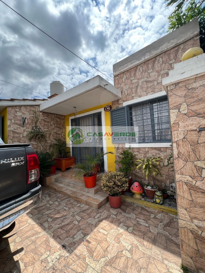 VENTA IMPORTANTE CASA EN ESQUINA SOBRE AVENIDA - ZONA SUR