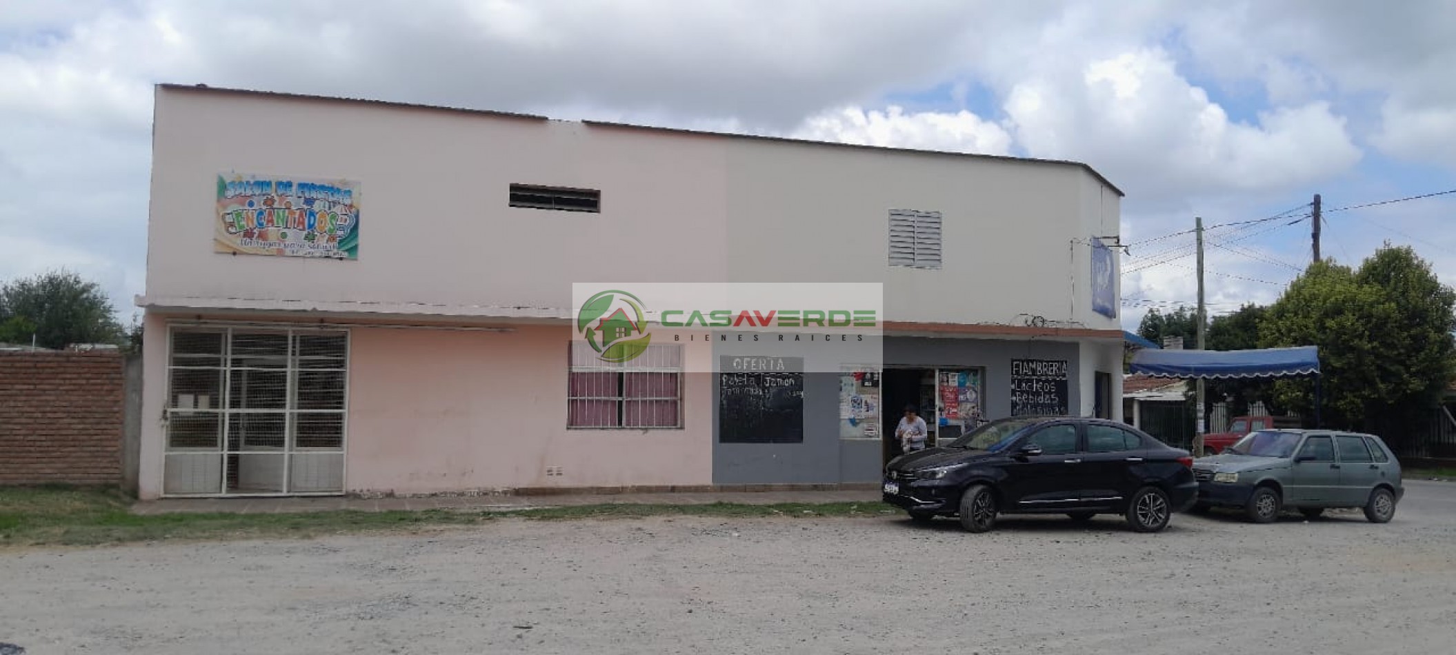 ALQUILER MENSUAL SALON DE EVENTOS O DE USOS MULTIPLES - BARRIO SANTA ANA 2 - ZONA SUR
