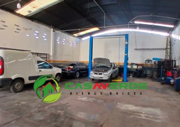 EN VENTA GALPON CON CASA. APTA CREDITO HIPOTECARIO EN ZONA MACROCENTRO