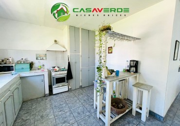 EN VENTA CASA EN BARRIO LAS HUELLAS - ZONA AQUA PARK