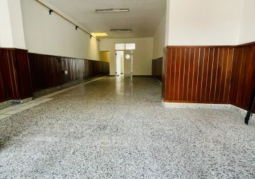 EN VENTA LOCAL COMERCIAL ZONA MICROCENTRO CON POSIBILIDAD DE ALQUILER 