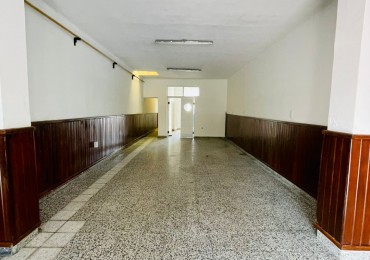 EN ALQUILER LOCAL COMERCIAL ZONA MICROCENTRO