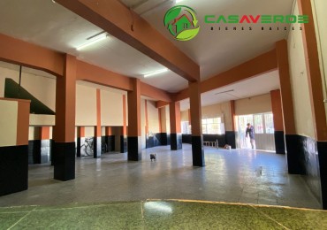 EN ALQUILER LOCAL COMERCIAL EN AV. ARTIGAS - VILLA LAS ROSAS